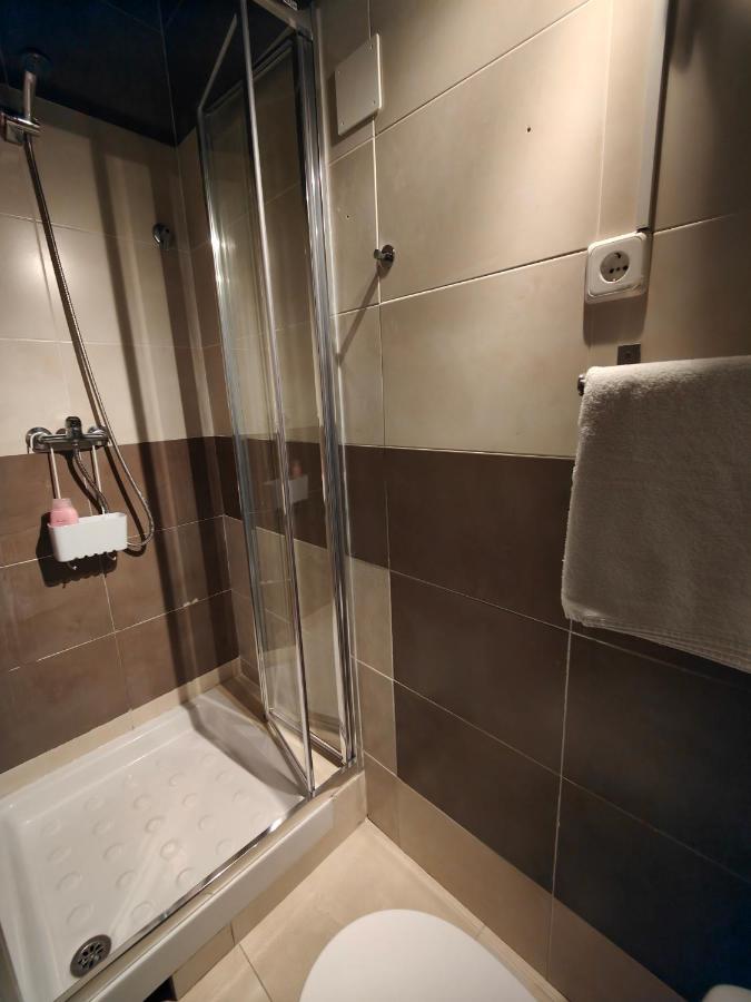 Single Rooms Madrid Exterior foto